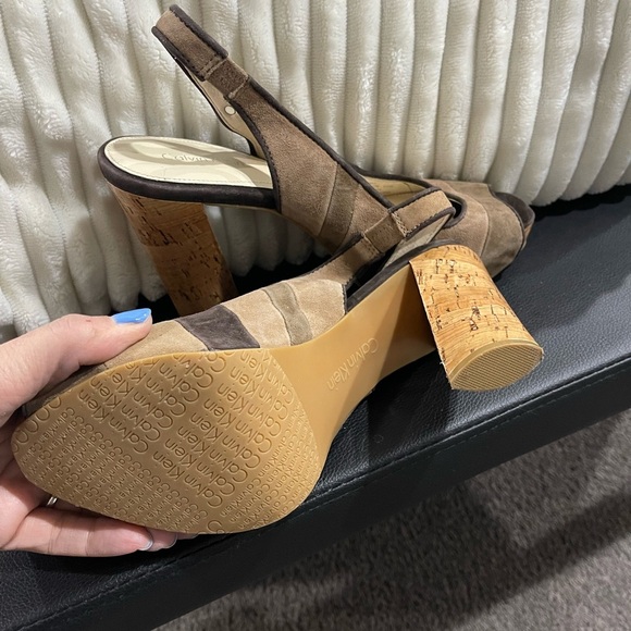 New Calvin Klein suede platform heels sandals 7.5 $129 - Picture 5 of 7